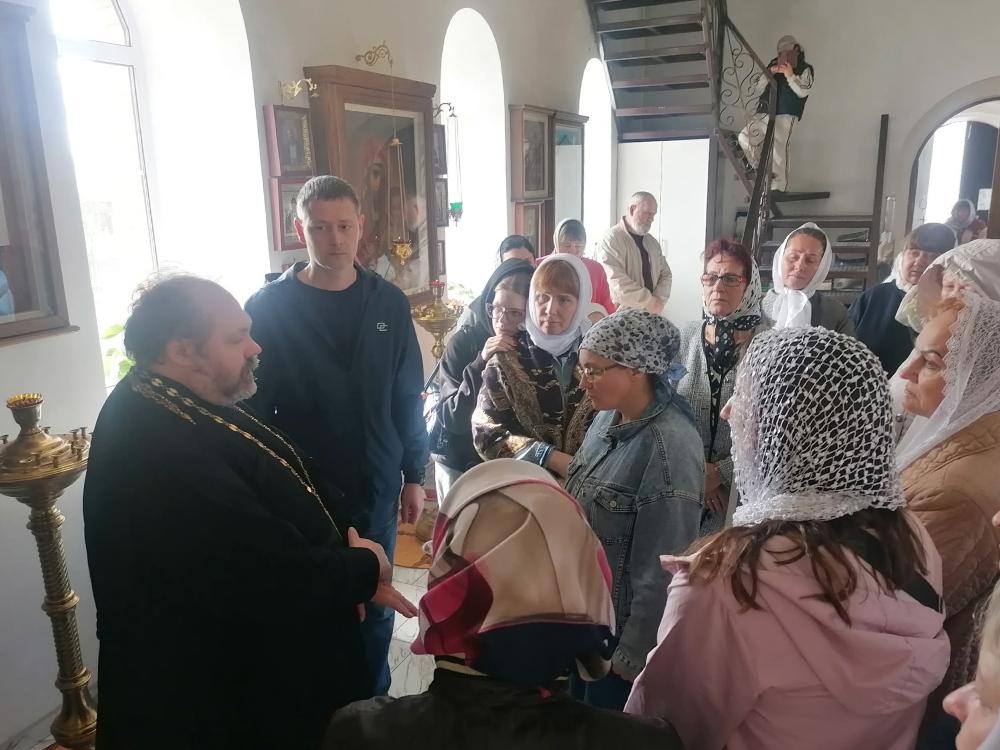 Участники Библейского общества Никольского храма совершили паломническую поездку в Шемышейку