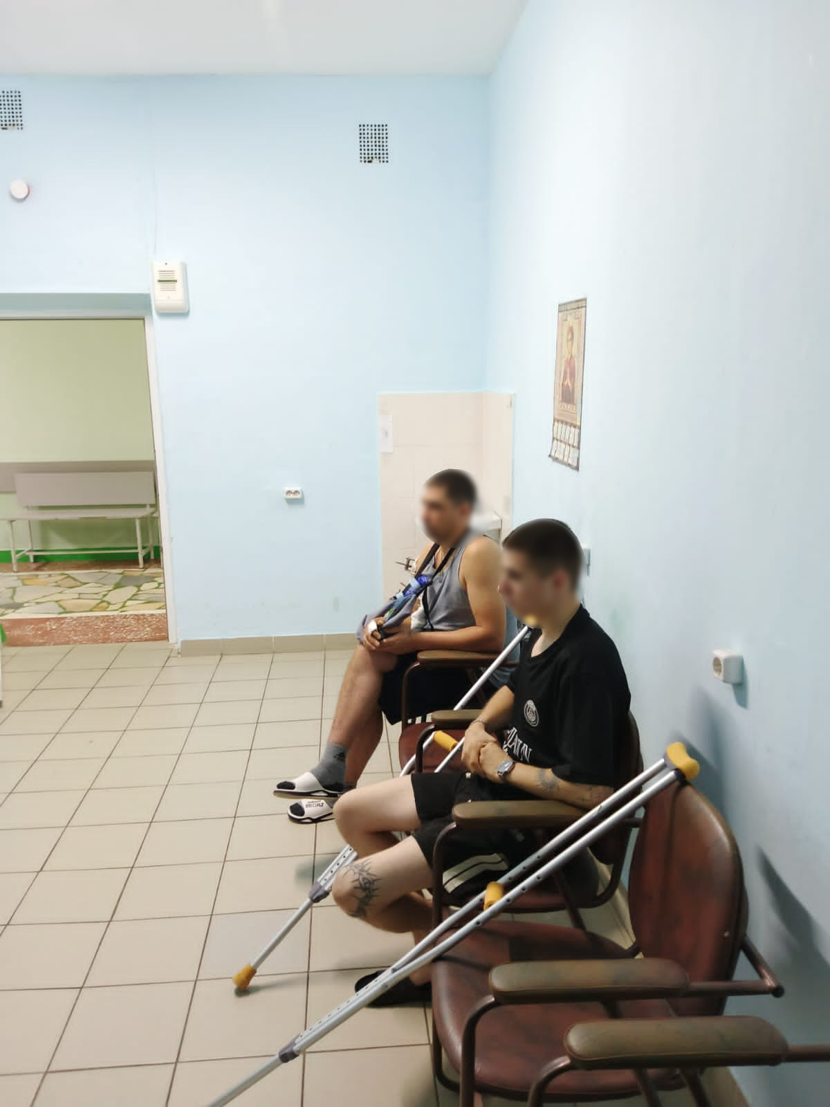 Священники посетили раненых участников СВО в военном госпитале Пензы