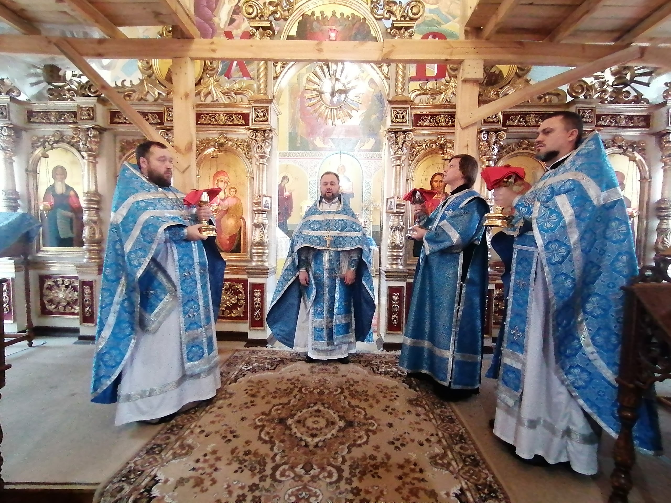 Празднование Казанской иконы Божией Матери