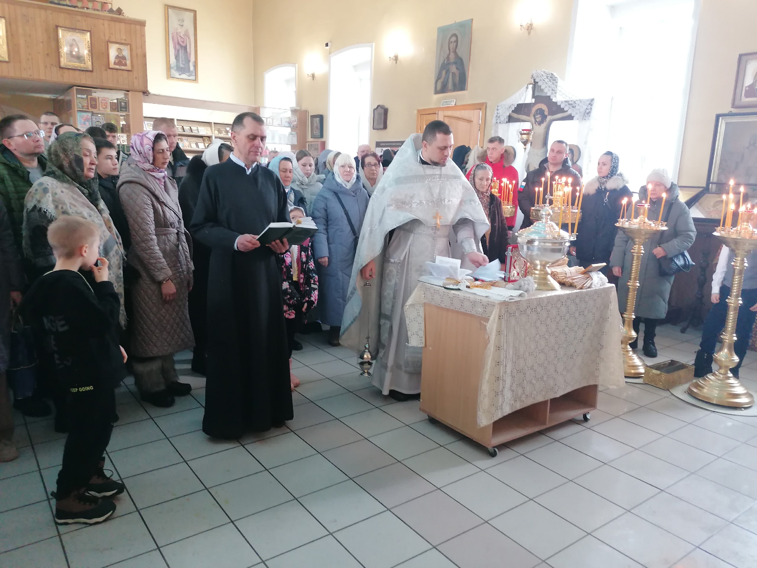 Богослужения в день Сретения Господня