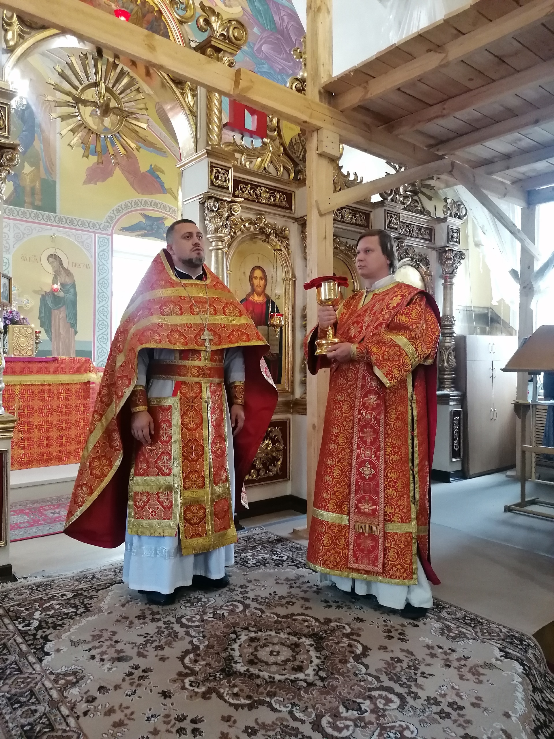 Празднование Воздвижения Животворящего Креста Господня