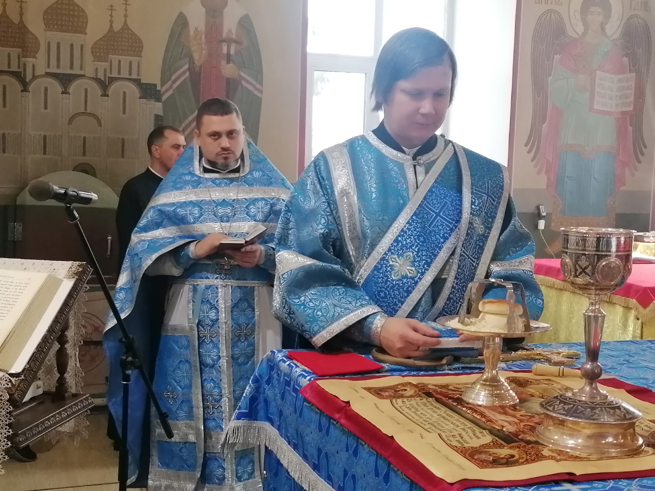 Празднование Казанской иконы Божией Матери