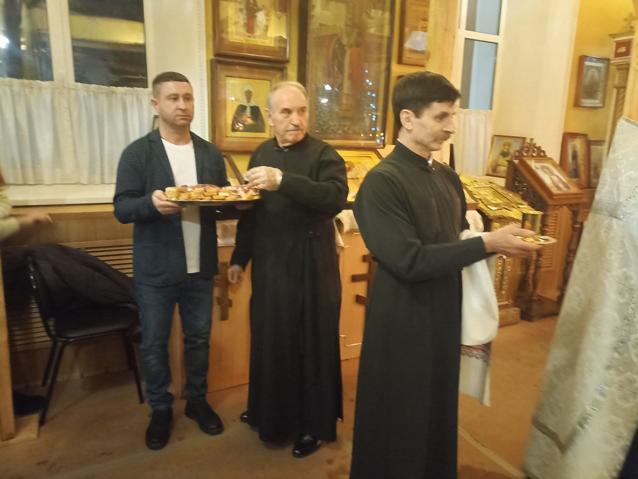 Всенощное бдение в канун праздника Рождества Христова