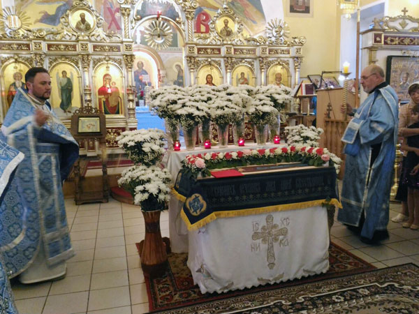 Всенощное бдение с Чином погребения Плащаницы Божией Матери