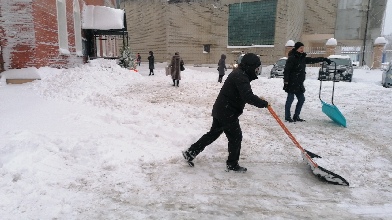 Настоятель выразил благодарность прихожанам