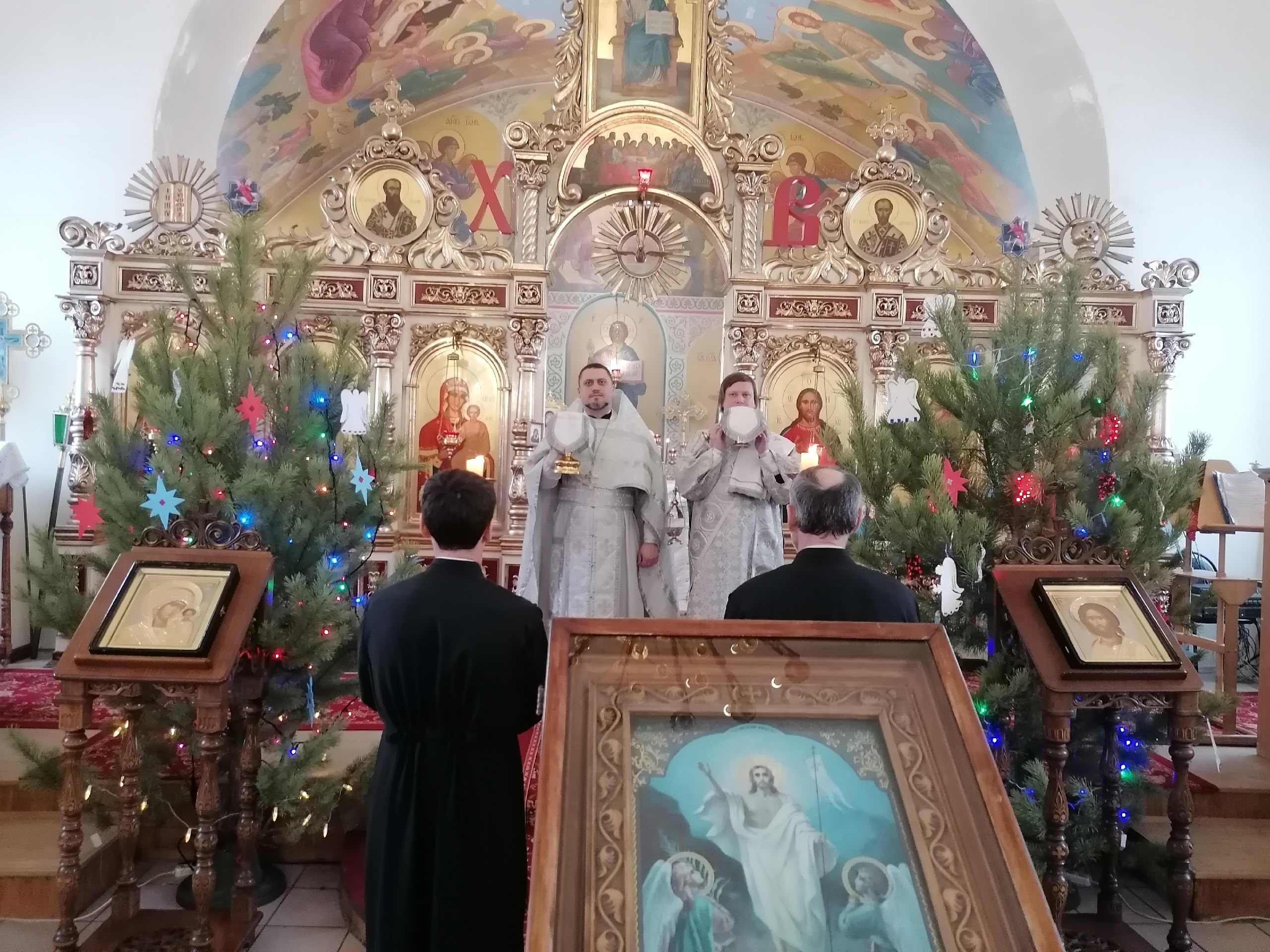 Богослужения в Неделю 30-ю по Пятидесятнице,  святых отец