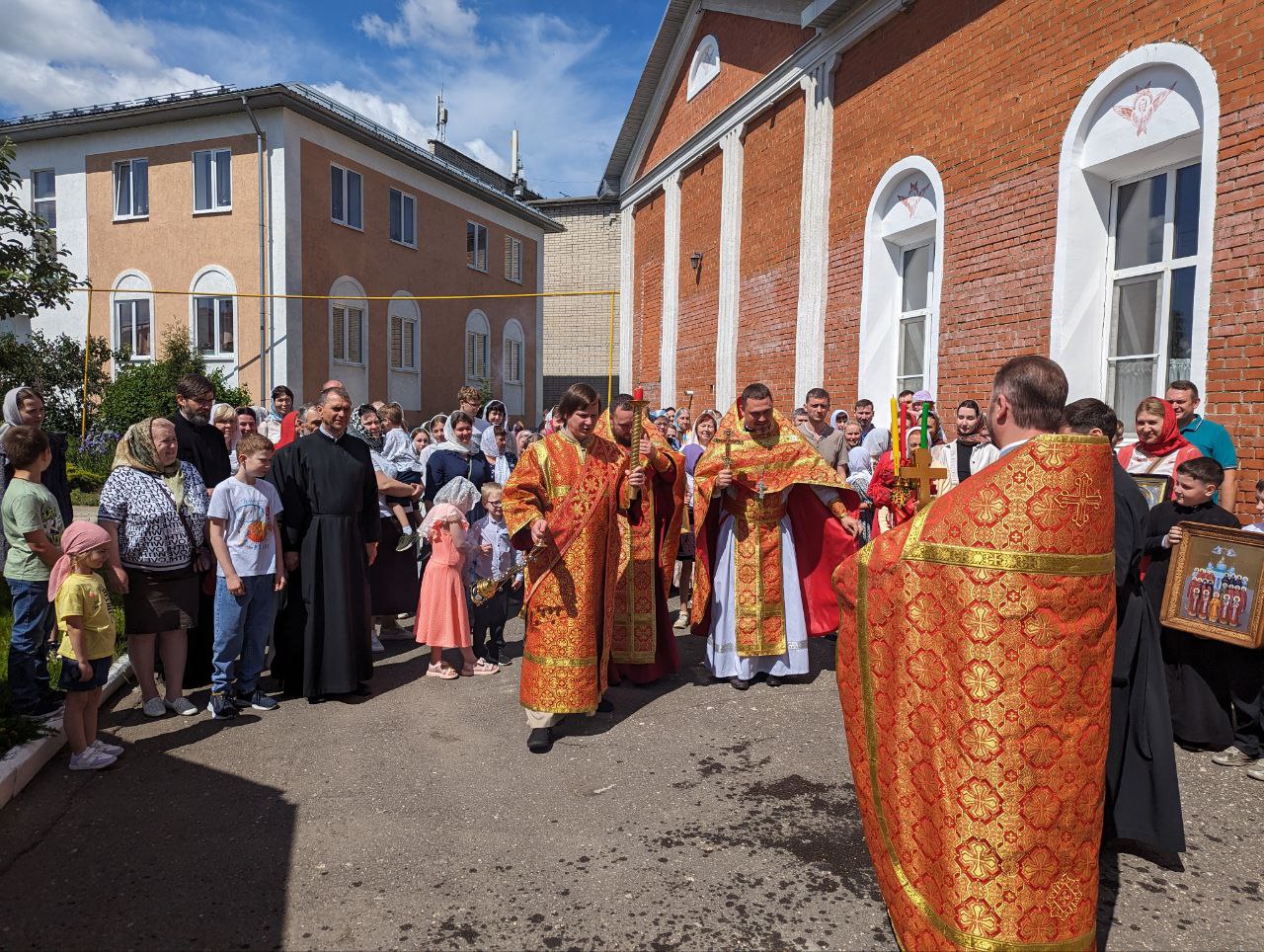 Богослужения в Неделю о слепом 