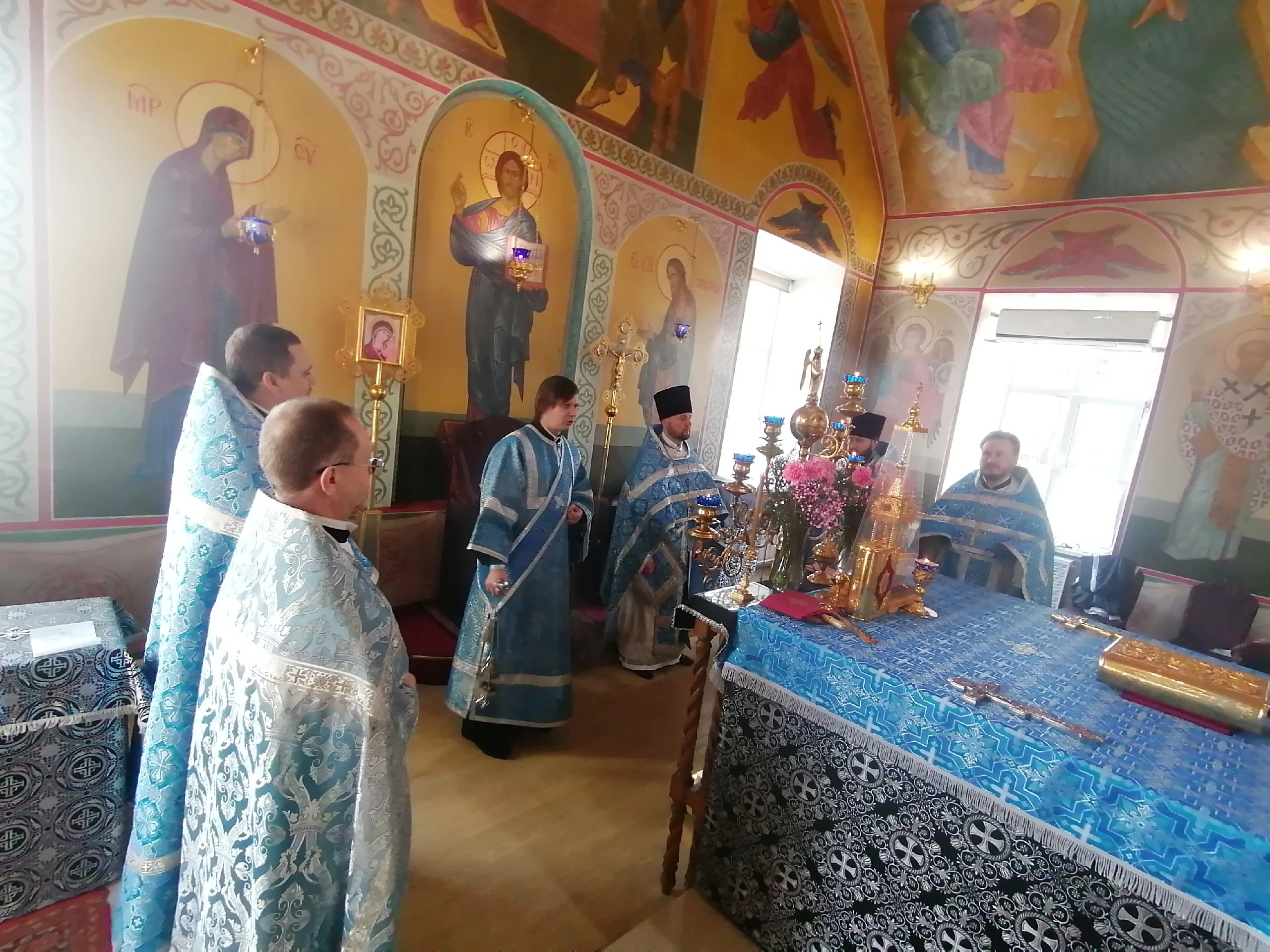 Празднование Похвалы Пресвятой Богородицы