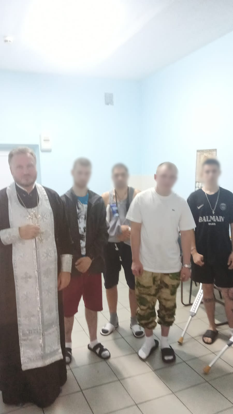 Священники посетили раненых участников СВО в военном госпитале Пензы