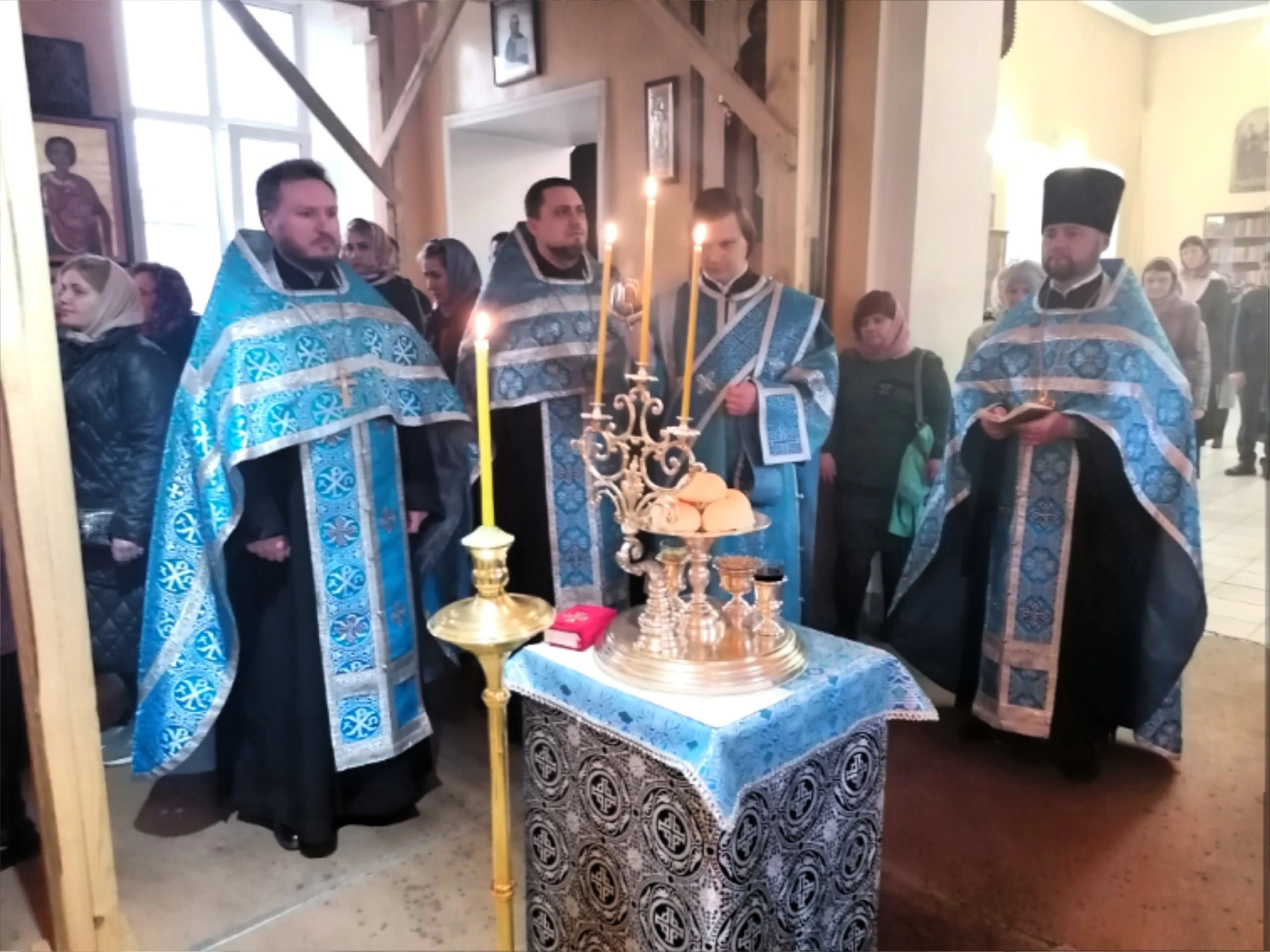 Всенощное бдение в канун праздника Благовещения Богородицы