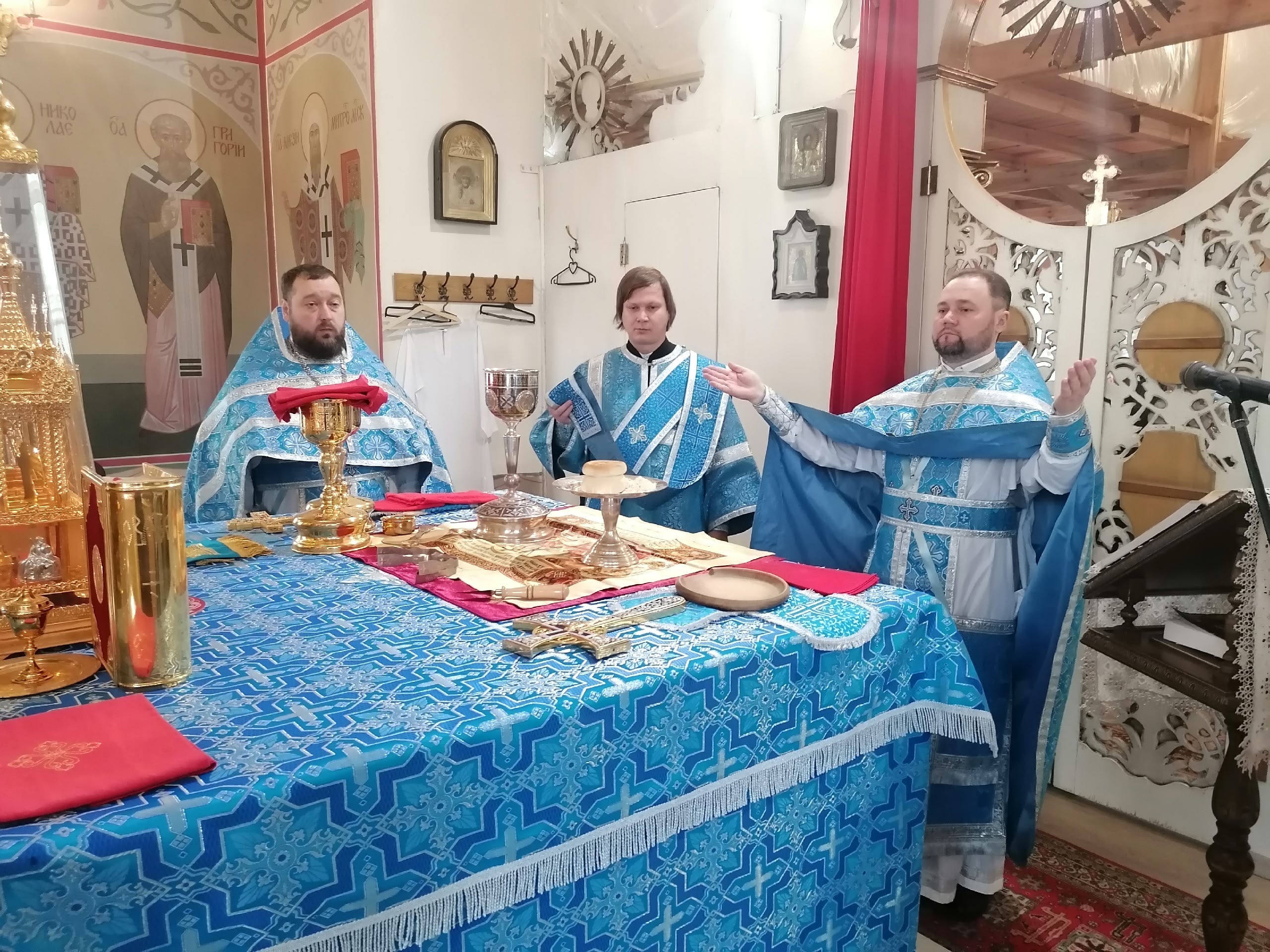 Празднование Казанской иконы Божией Матери