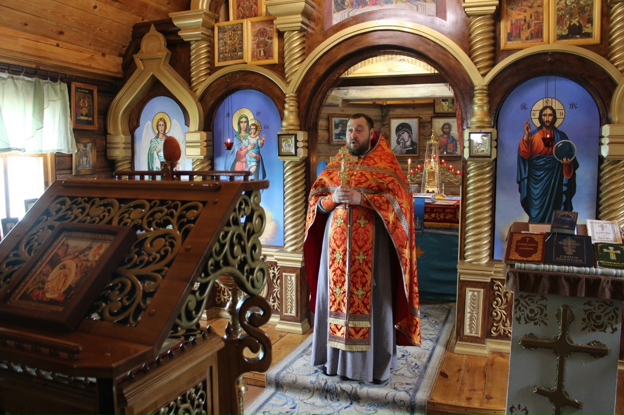 Протоиерей Антоний Шварёв совершил Пасхальные богослужения в ИК-7 и ИК-4