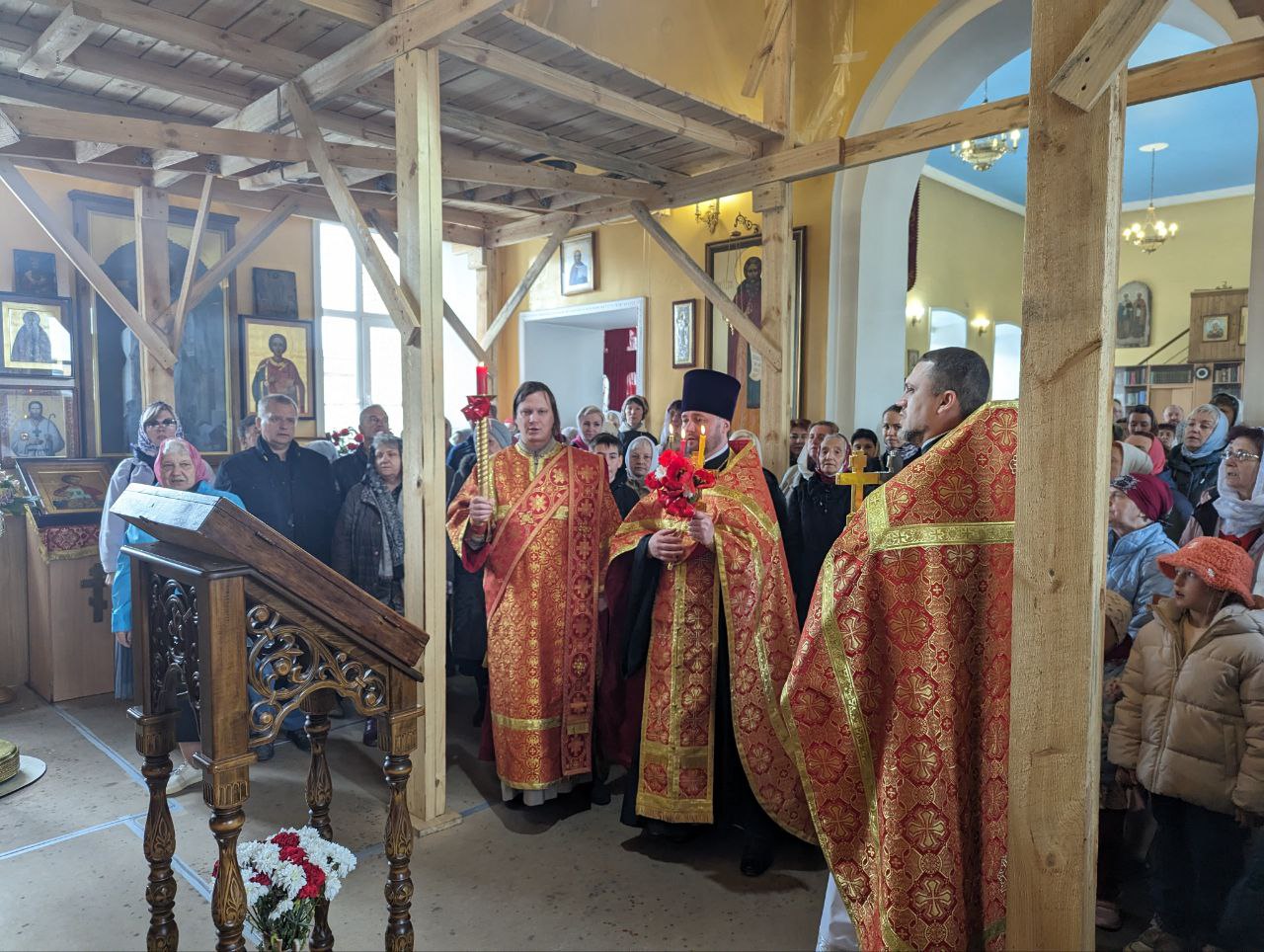 Богослужения в день Антипасхи