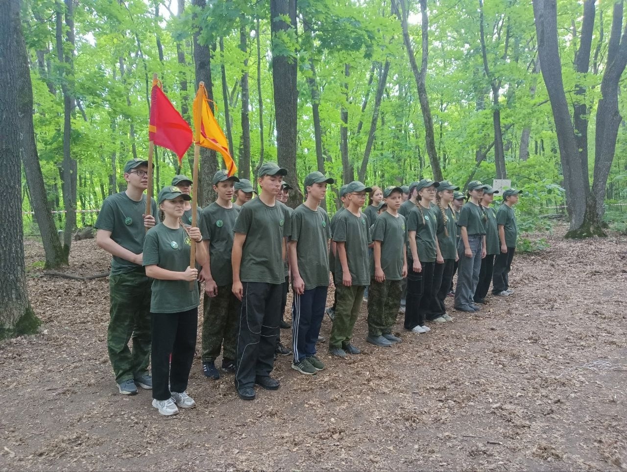 Воспитанники воскресной школы "Азбука веры" участвовали в походе «Лесной Город»