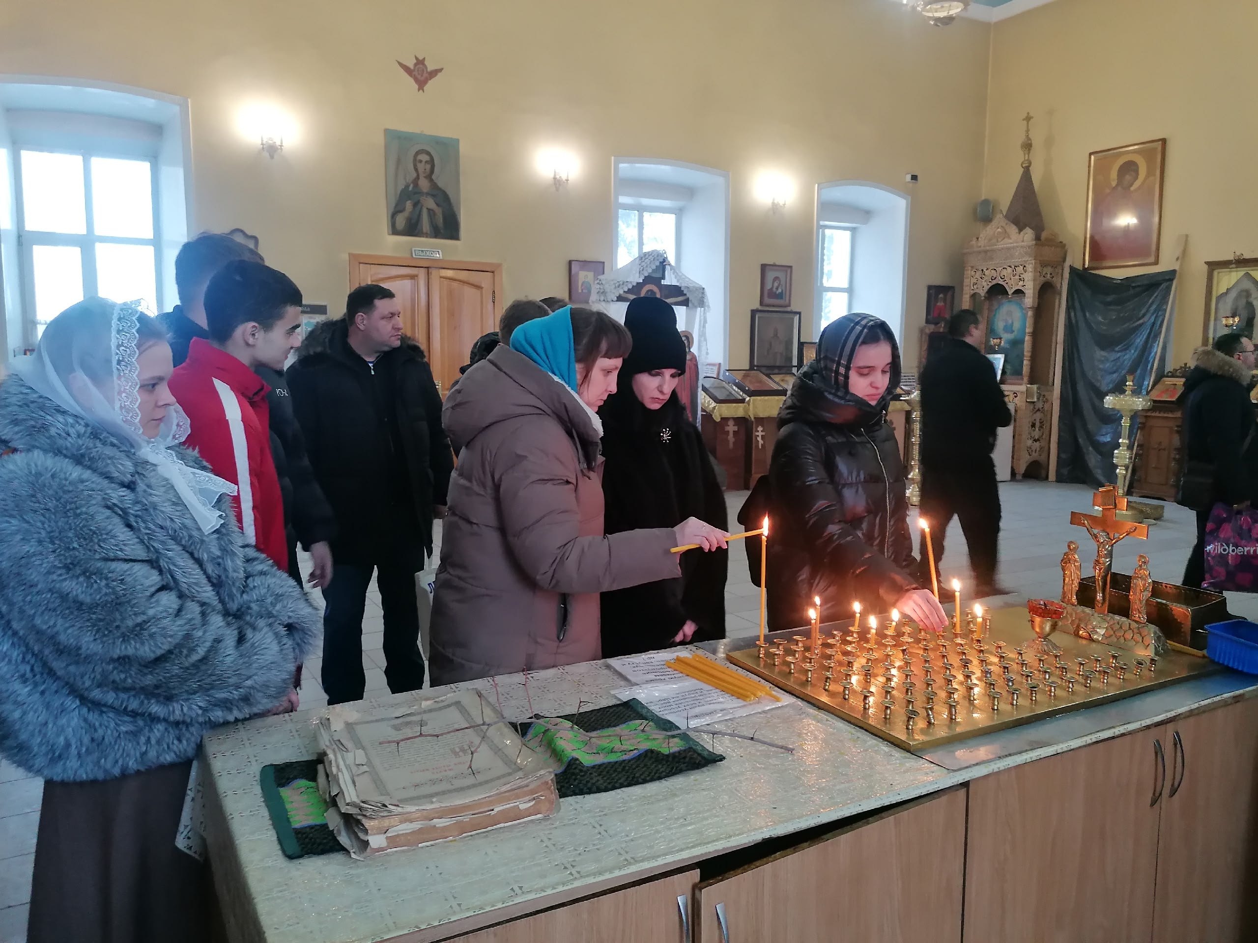 Иерей Сергий Карасёв провел встречу с молодежью