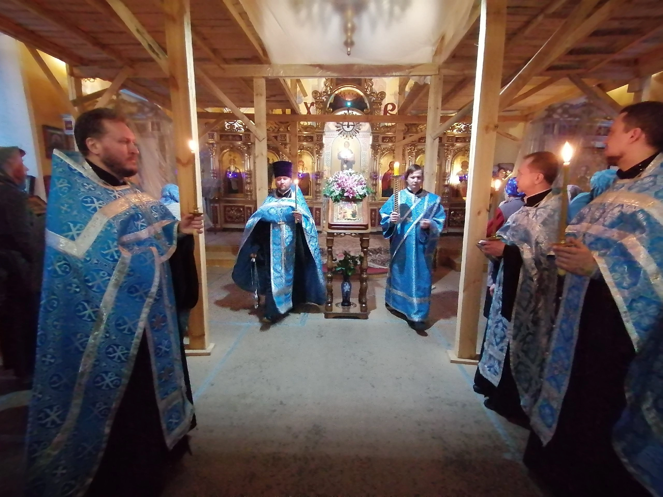 Всенощное бдение в канун праздника Благовещения Богородицы