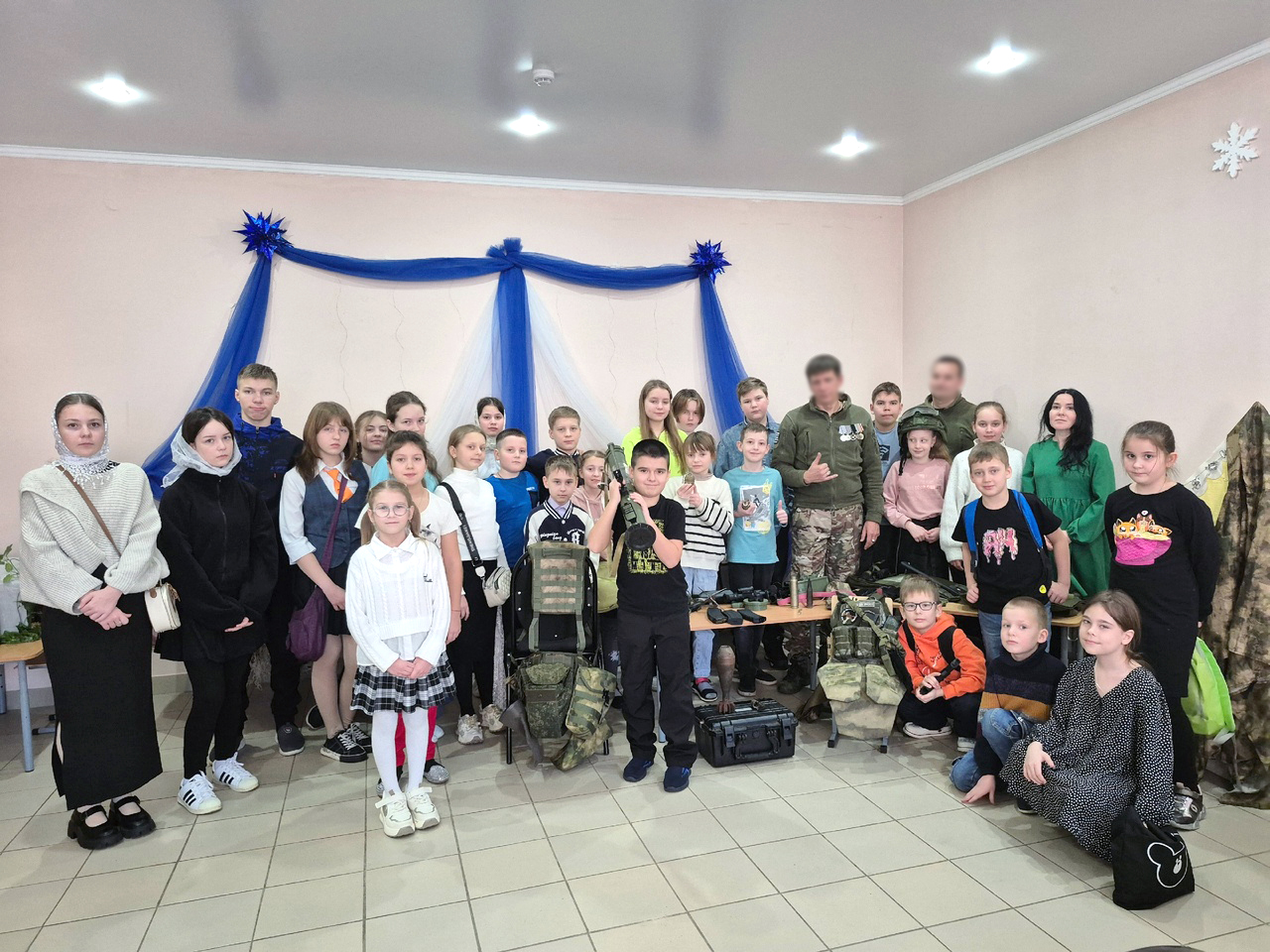 В воскресной школе Никольского храма в Терновке состоялся урок мужества