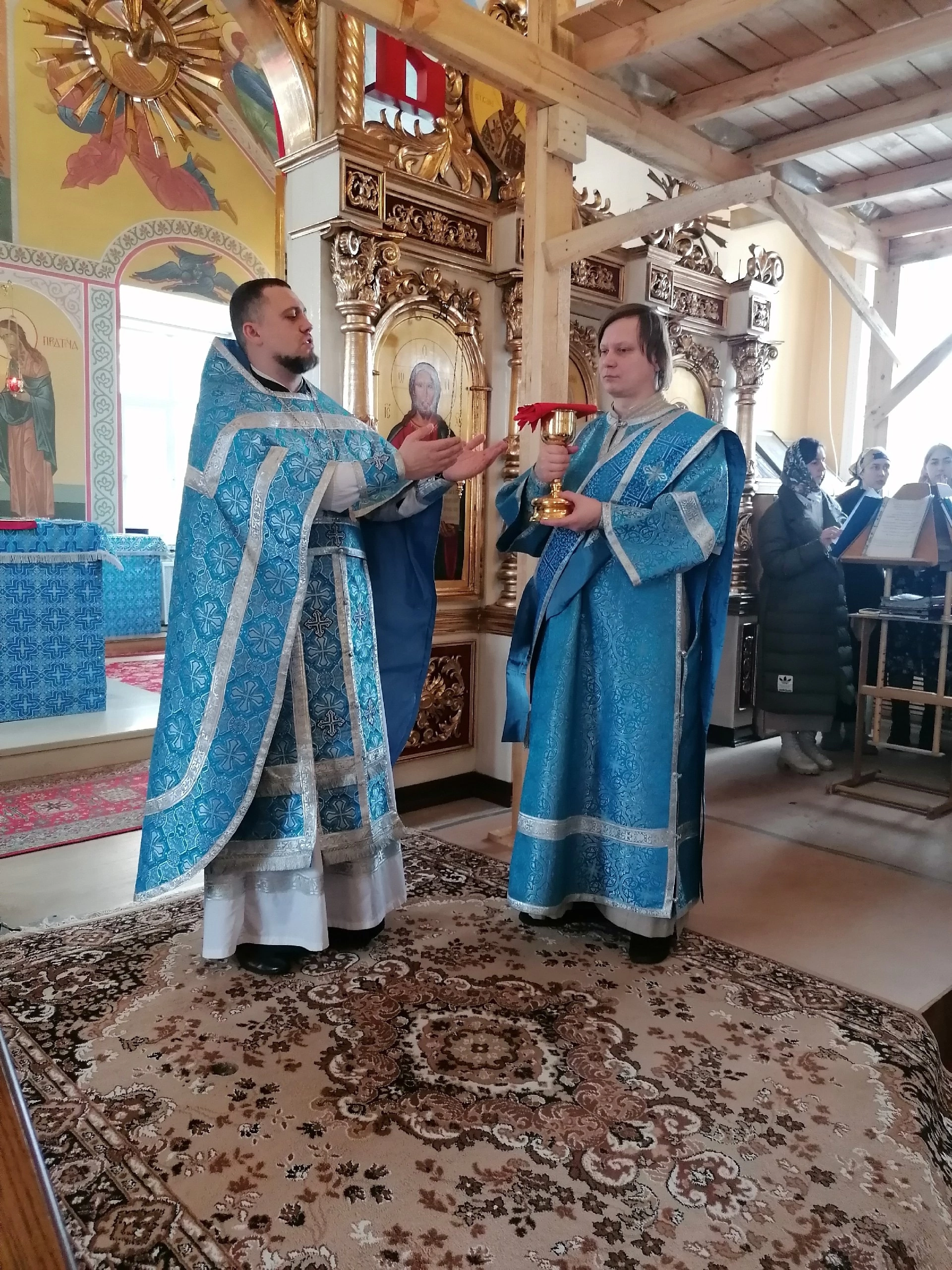 Богослужения в Неделю о блудном сыне 