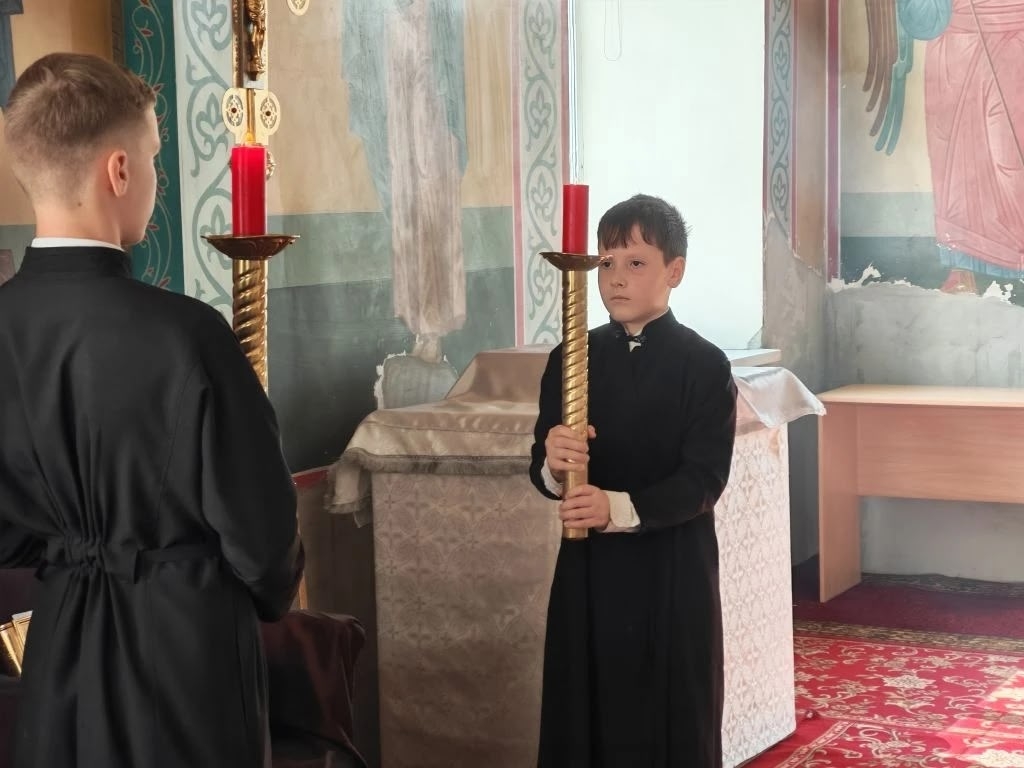Поздравление с Днём рождения настоятеля протоиерея Александра Филиппова