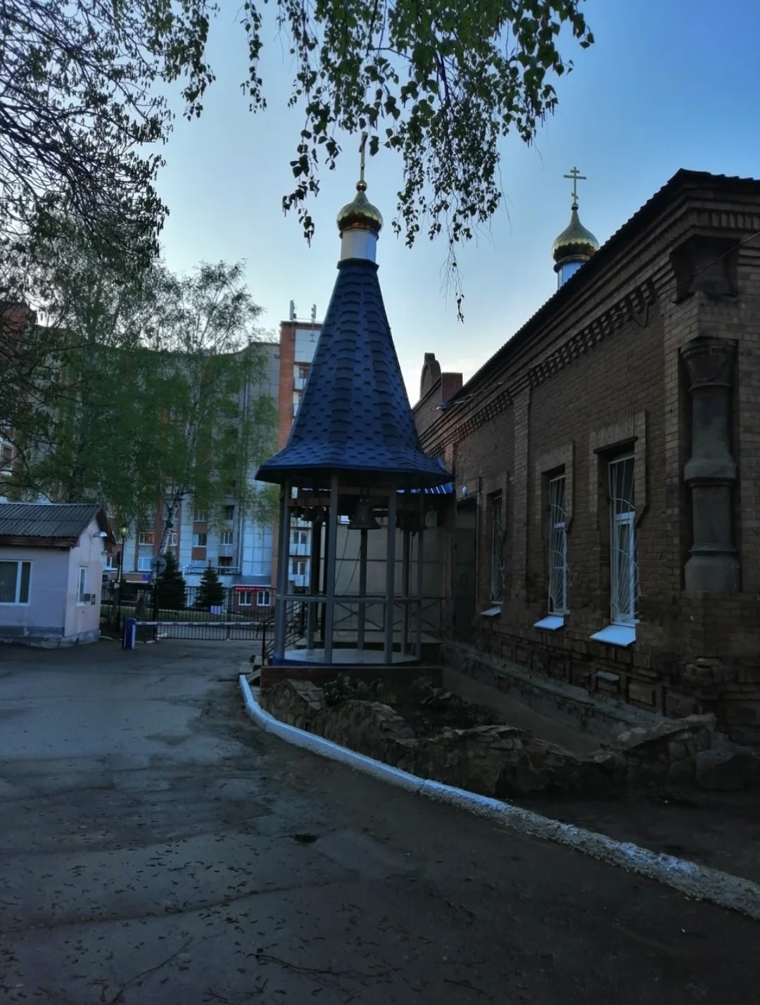 Иерей Димитрий Полуянов совершил литургию в храме праведного Иоанна Кронштадтского г.Пензы