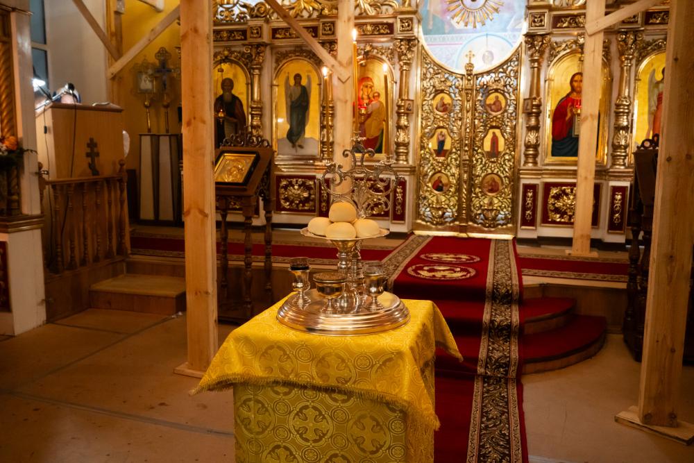 В канун престольного праздника митрополит Серафим совершил всенощное бдение в нашем храме