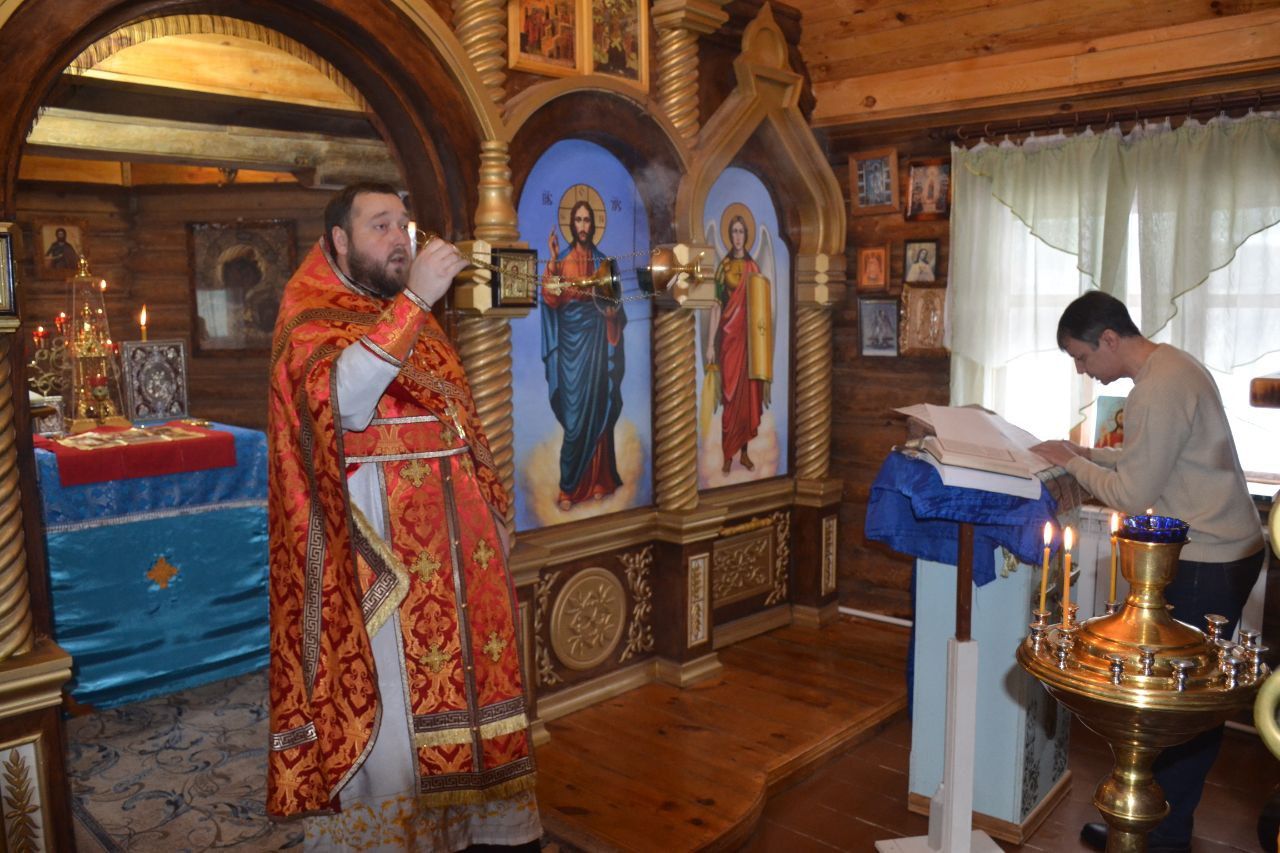 Протоиерей Антоний Шварёв совершил литургию в храме в честь иконы Божией Матери "Взыскание погибших" при исправительной колонии №7