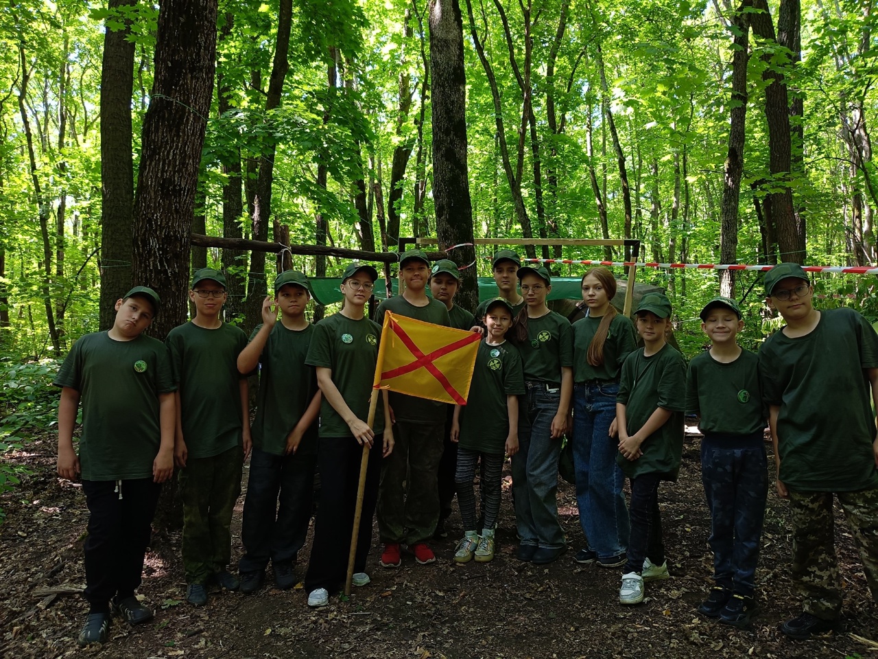 Воспитанники воскресной школы "Азбука веры" участвовали в походе "Лесной Город"
