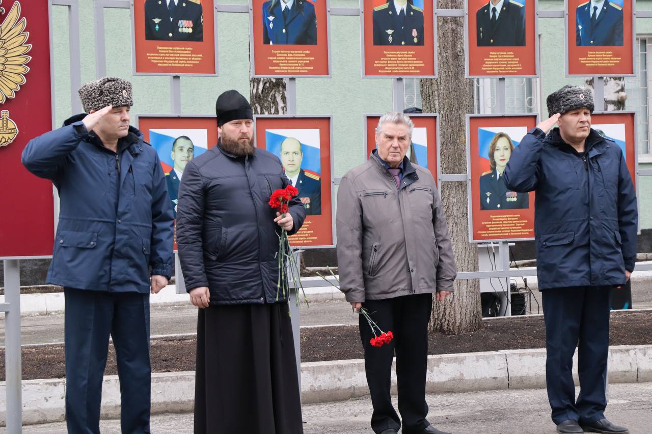 Протоиерей Антоний Шварев совершил панихиду в день памяти Героя России Александра Сергеева