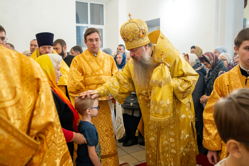 В канун престольного праздника митрополит Серафим совершил всенощное бдение в нашем храме