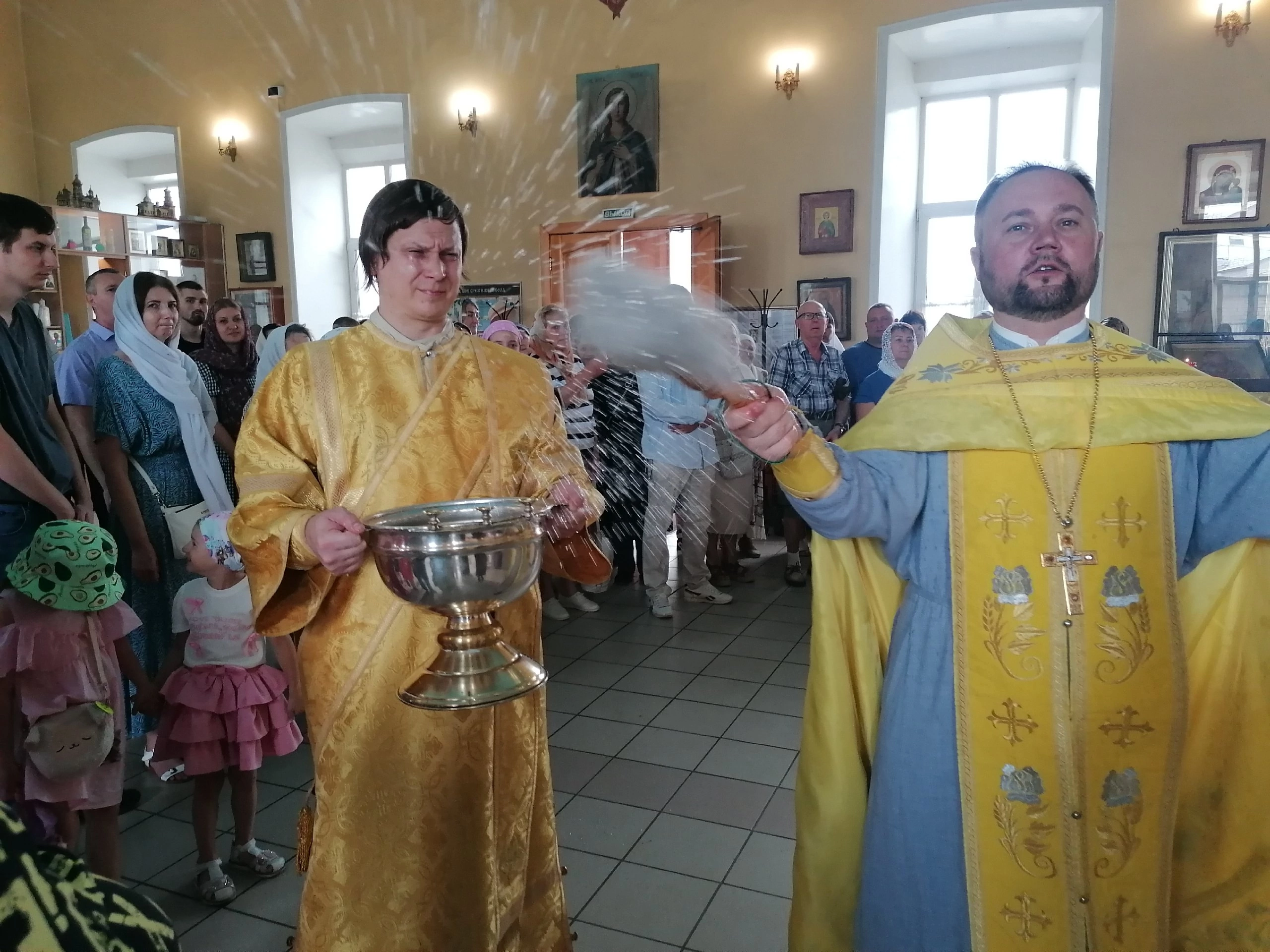 Богослужения в Неделю 5-ю по Пятидесятнице