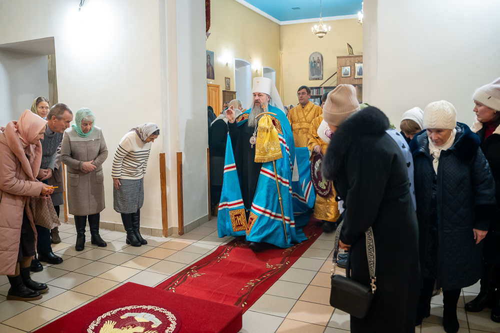 В канун престольного праздника митрополит Серафим совершил всенощное бдение в нашем храме