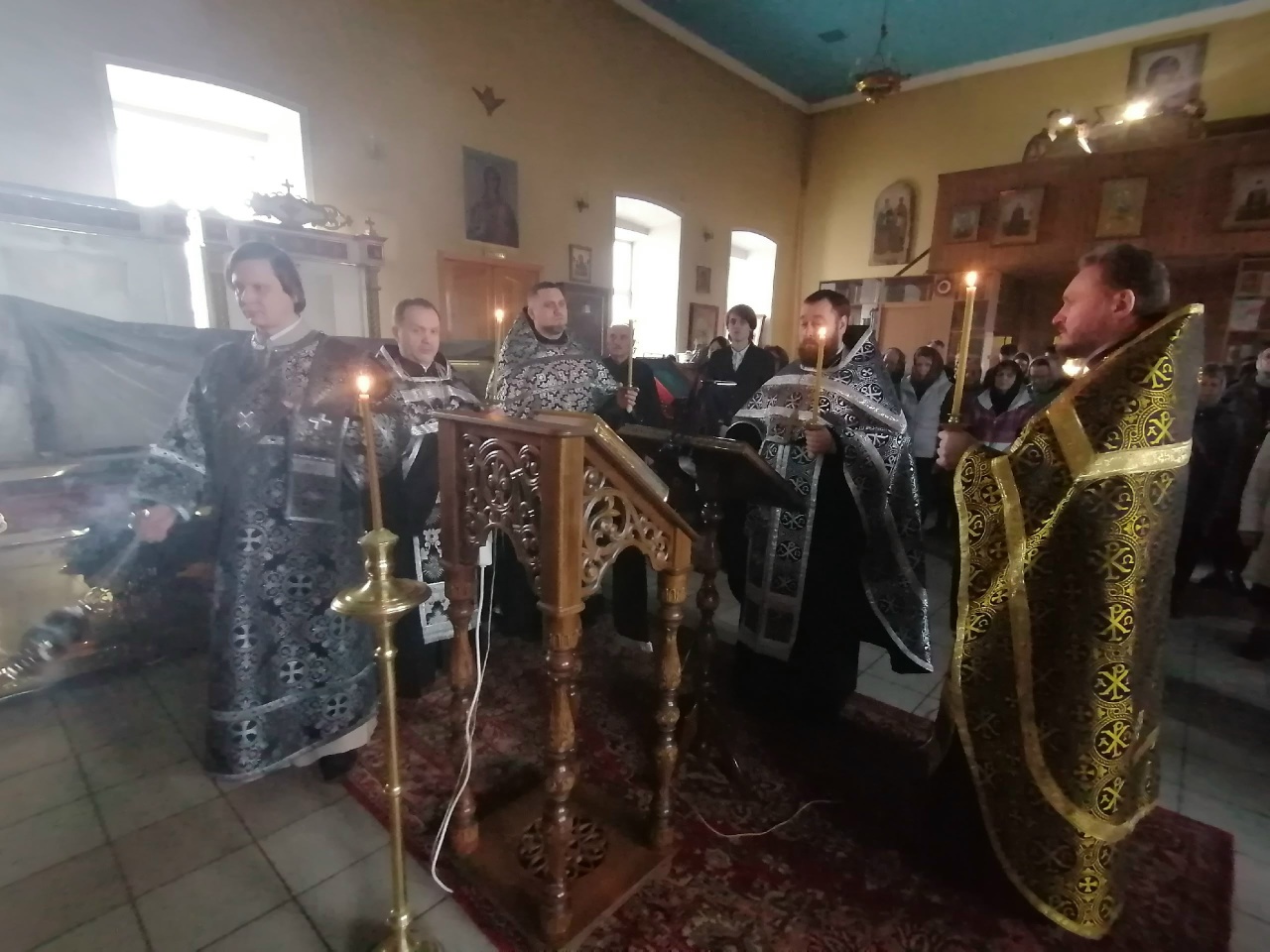 Вечерня с чином Пассии