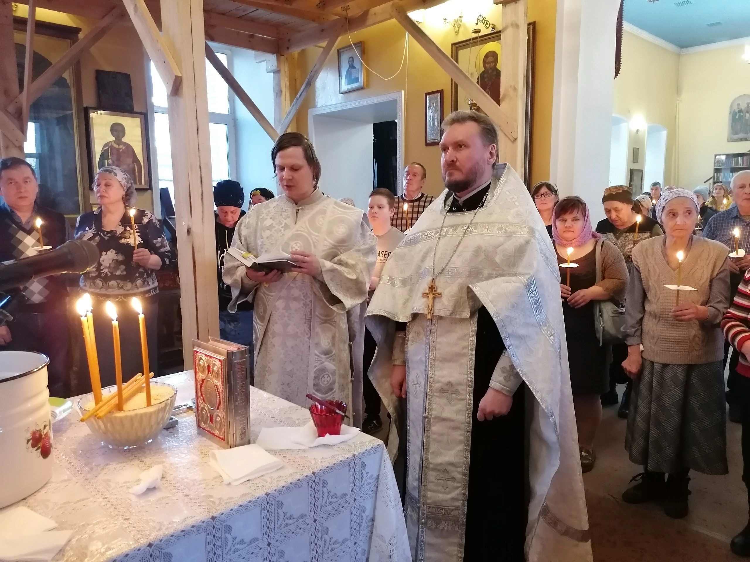 Протоиерей Александр Филиппов совершил Таинство Соборования 