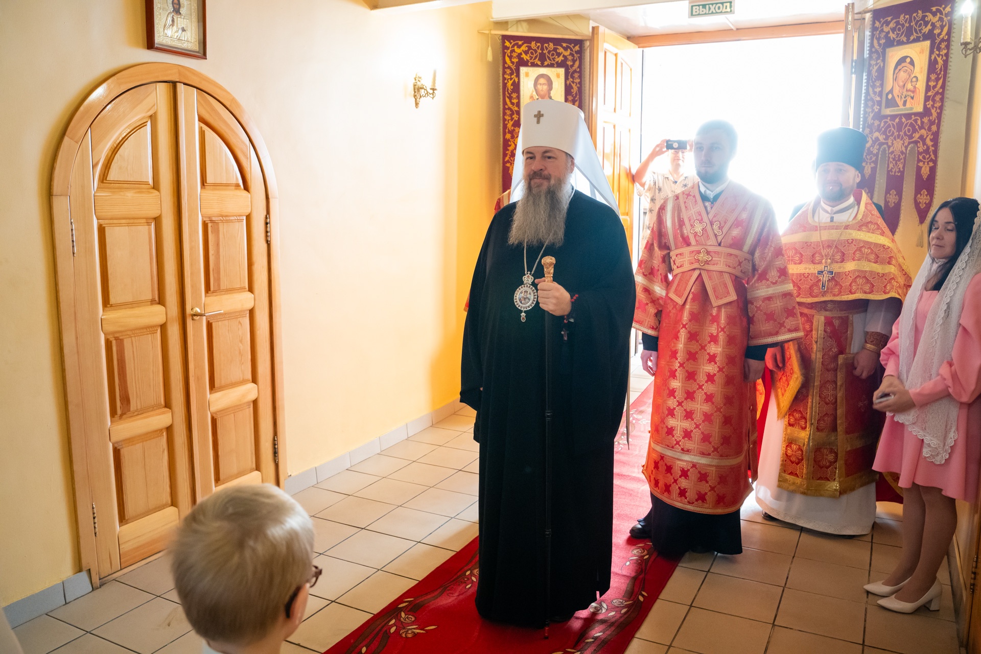 В день престольного праздника митрополит Серафим совершил литургию в нашем храме