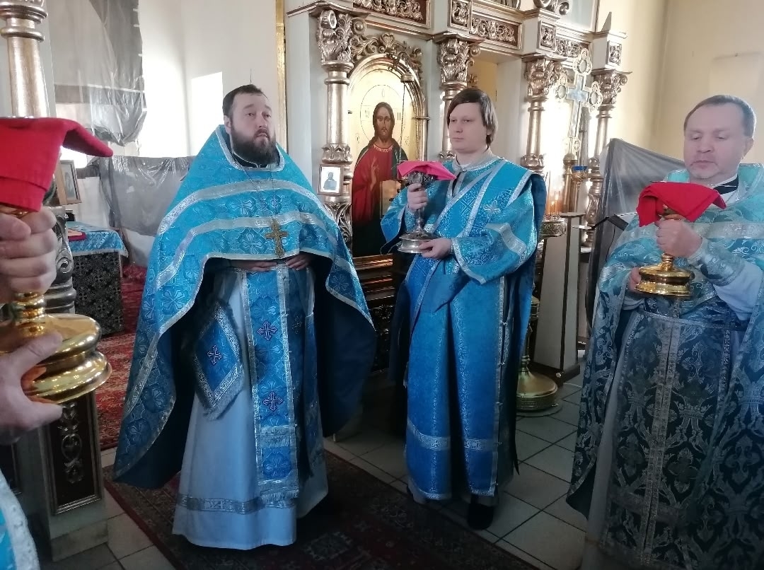 Празднование Похвалы Пресвятой Богородицы