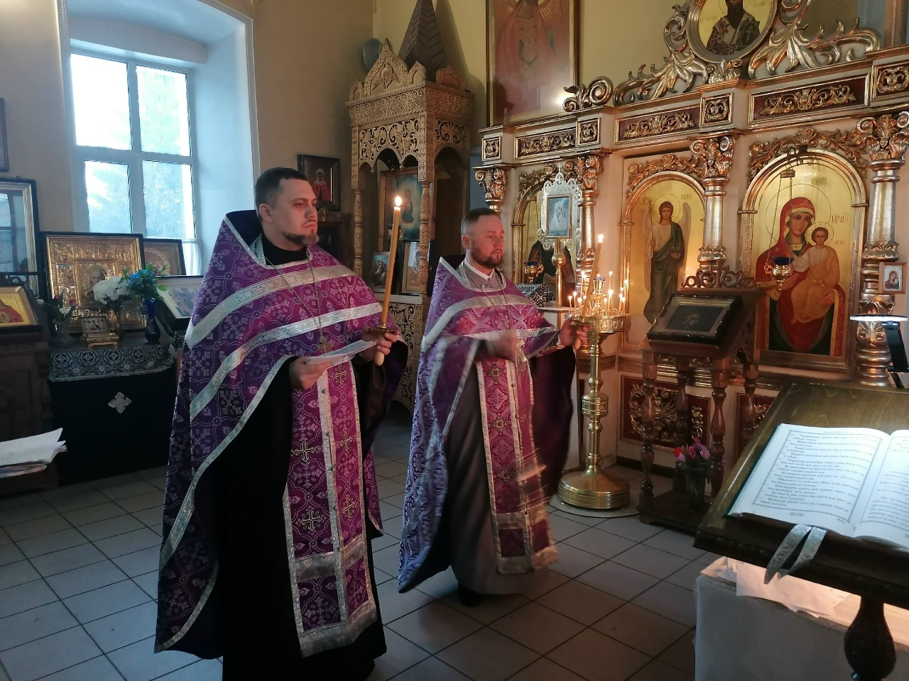 Вечернее богослужение в канун родительской субботы