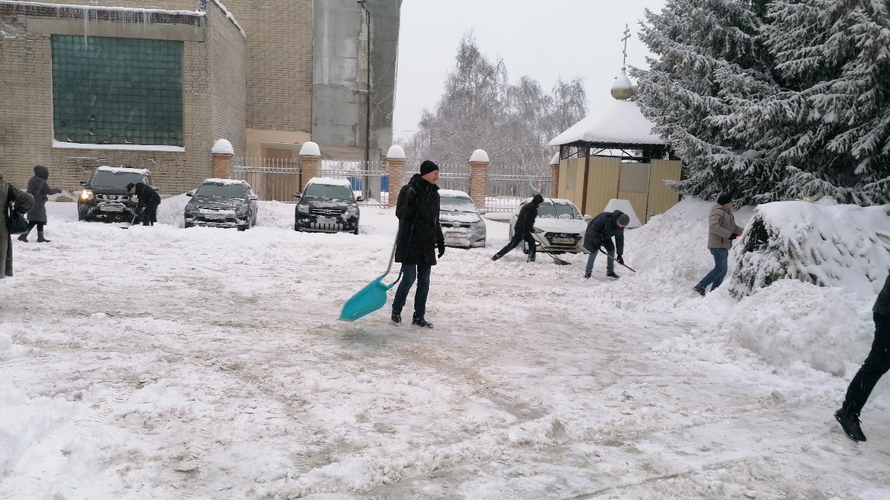 Настоятель выразил благодарность прихожанам