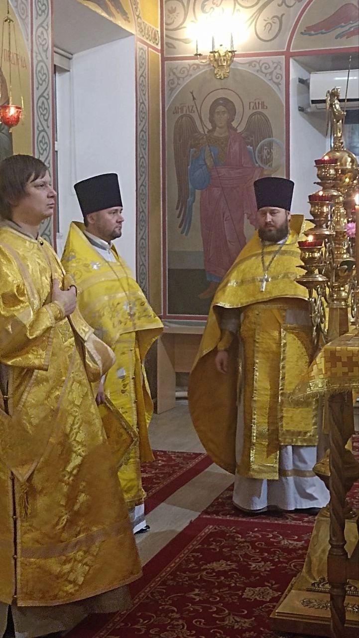 Богослужения в Неделю 23-ю по Пятидесятнице