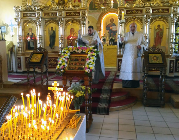 Вечернее заупокойное богослужение накануне Троицкой родительской субботы