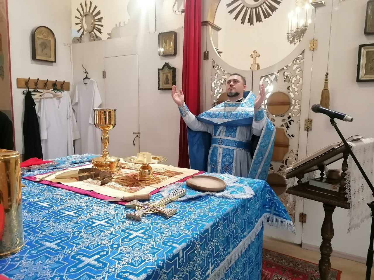 Празднование Введение во храм Пресвятой Богородицы