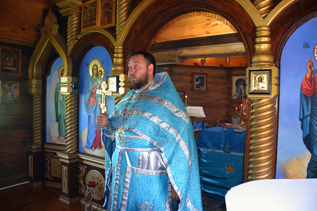 Протоиерей Антоний Шварёв совершил литургию в ИК-7