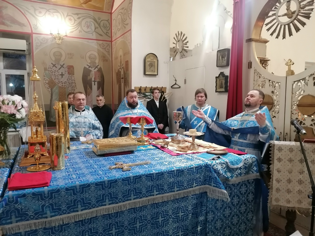 Празднование Введение во храм Пресвятой Богородицы