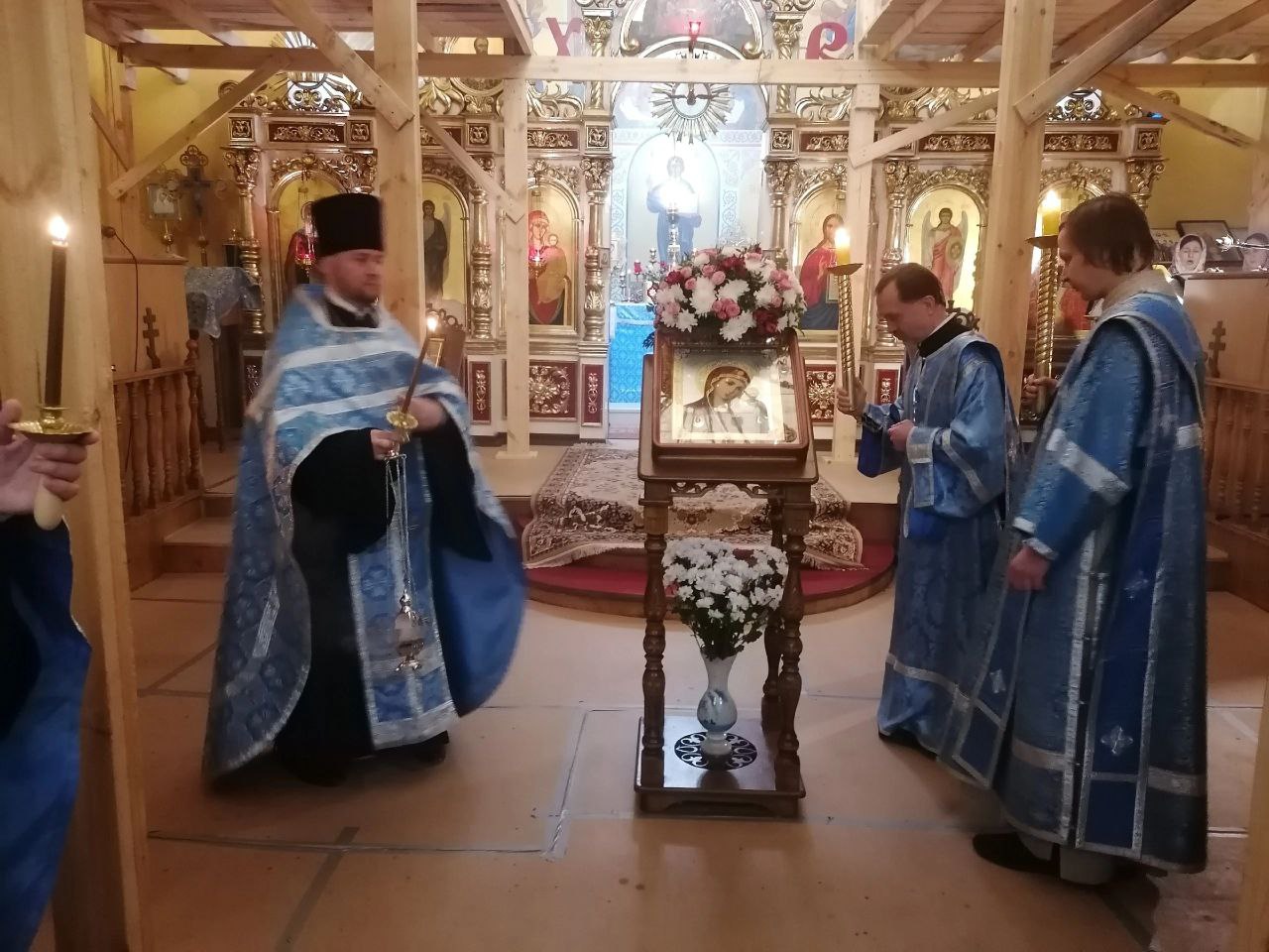 Всенощное бдение в канун празднования Казанской иконе Божией Матери