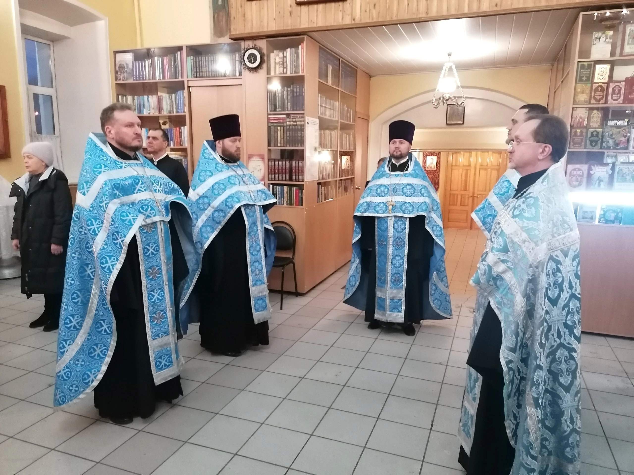 Всенощное бдение в канун праздника Сретение Господне