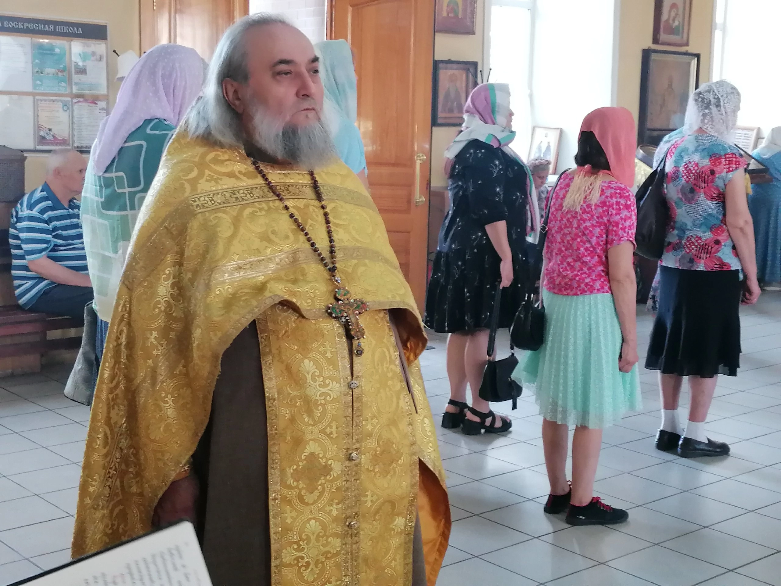 Всенощное бдение в канун праздника первоверховных апостолов Петра и Павла