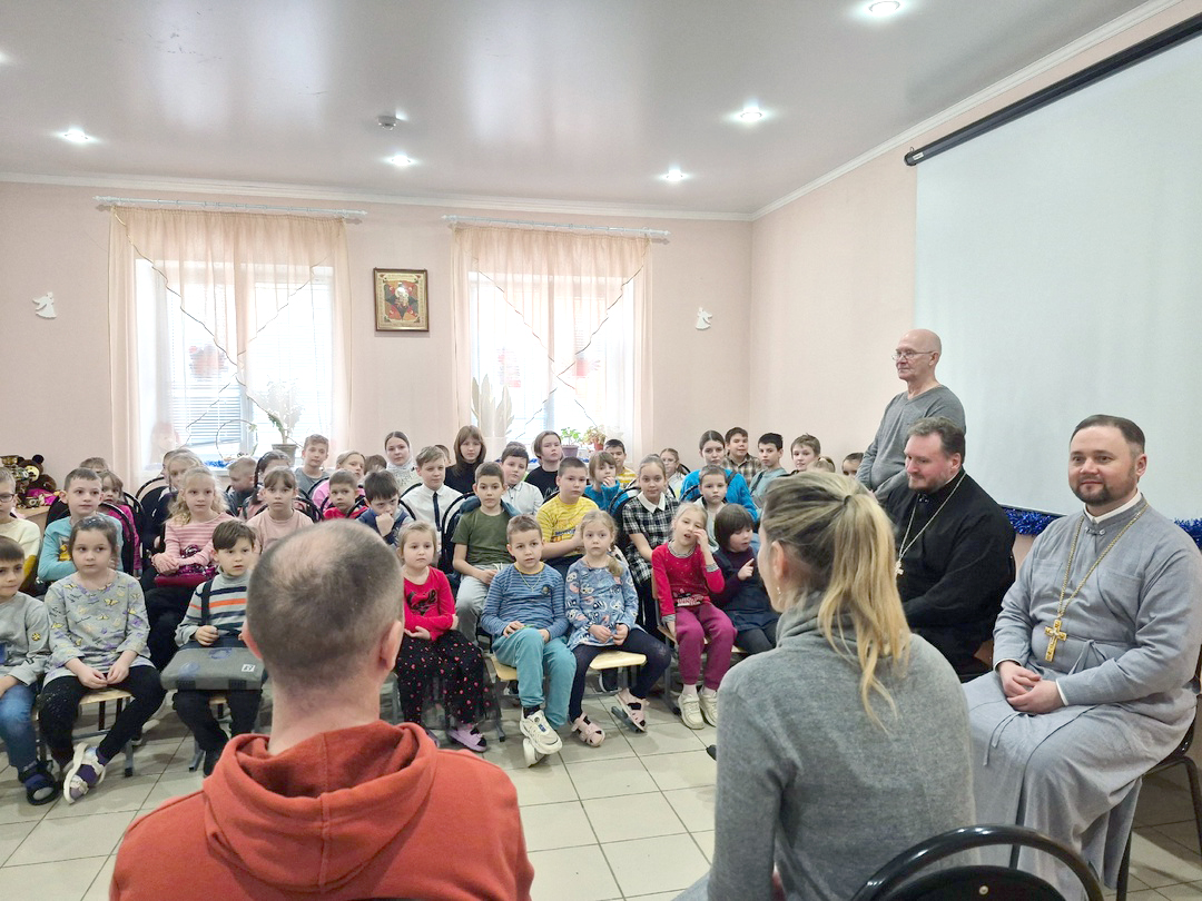 В воскресной школе Никольского храма встретились с воином – участником СВО
