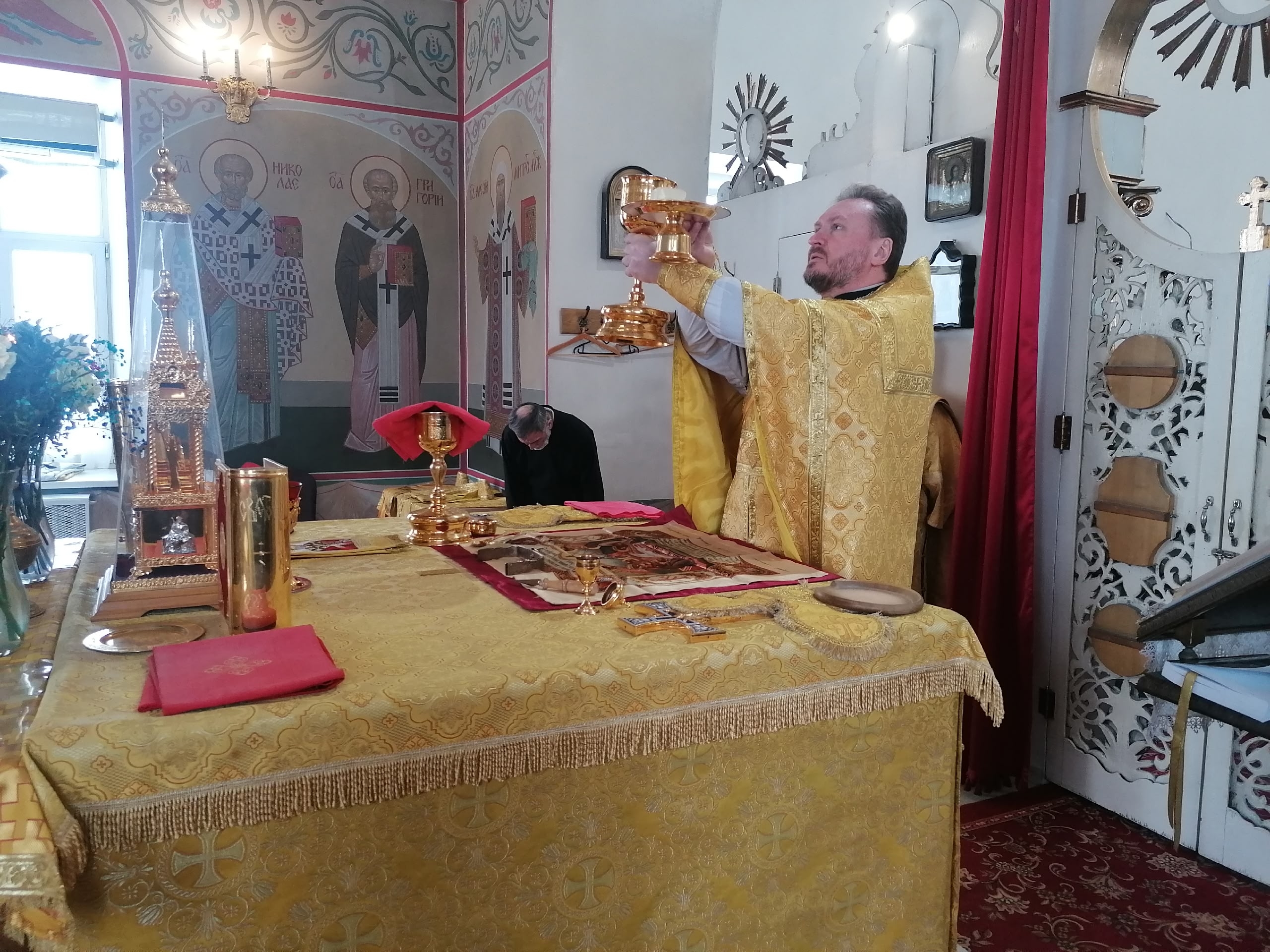 Богослужения в Неделю о блудном сыне 