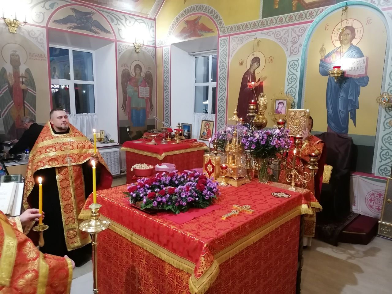 Всенощное бдение в канун празднования Воздвижения Животворящего Креста Господня