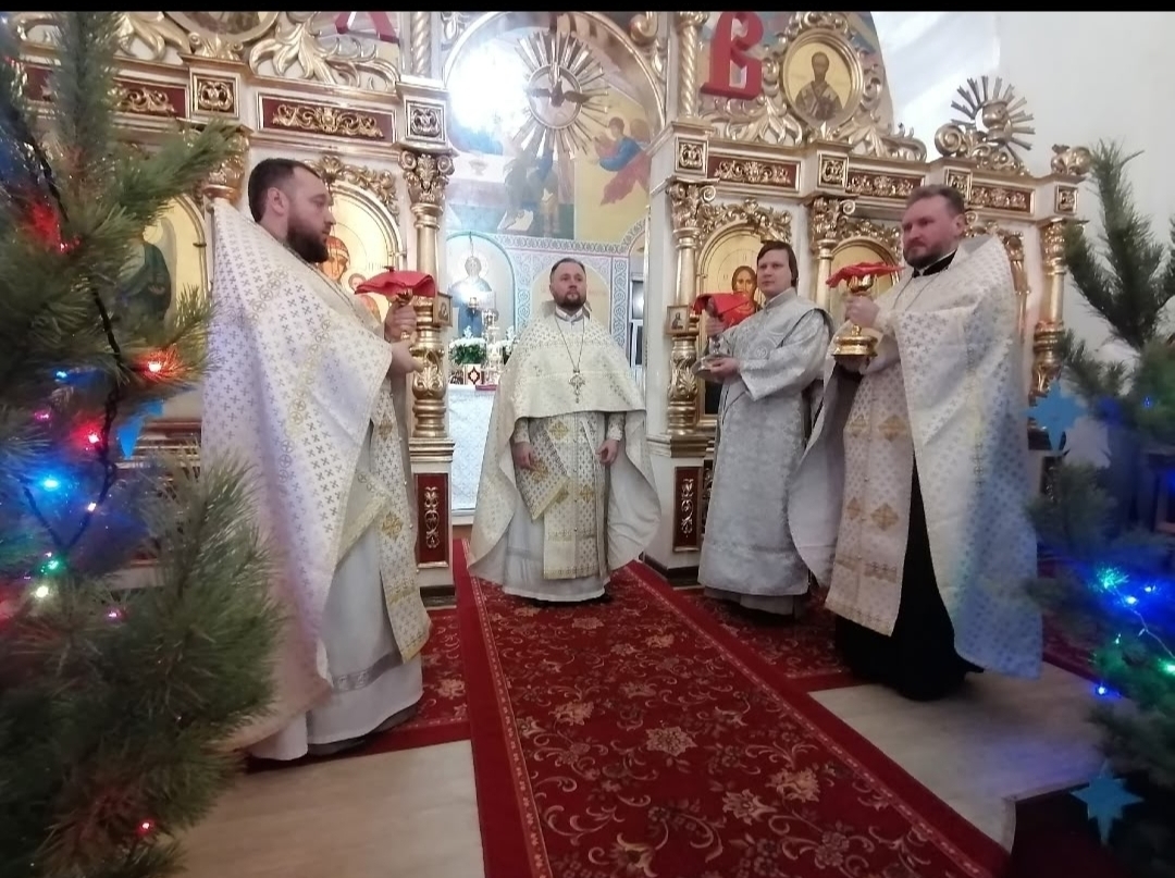 Всенощное бдение в канун праздника Рождества Христова