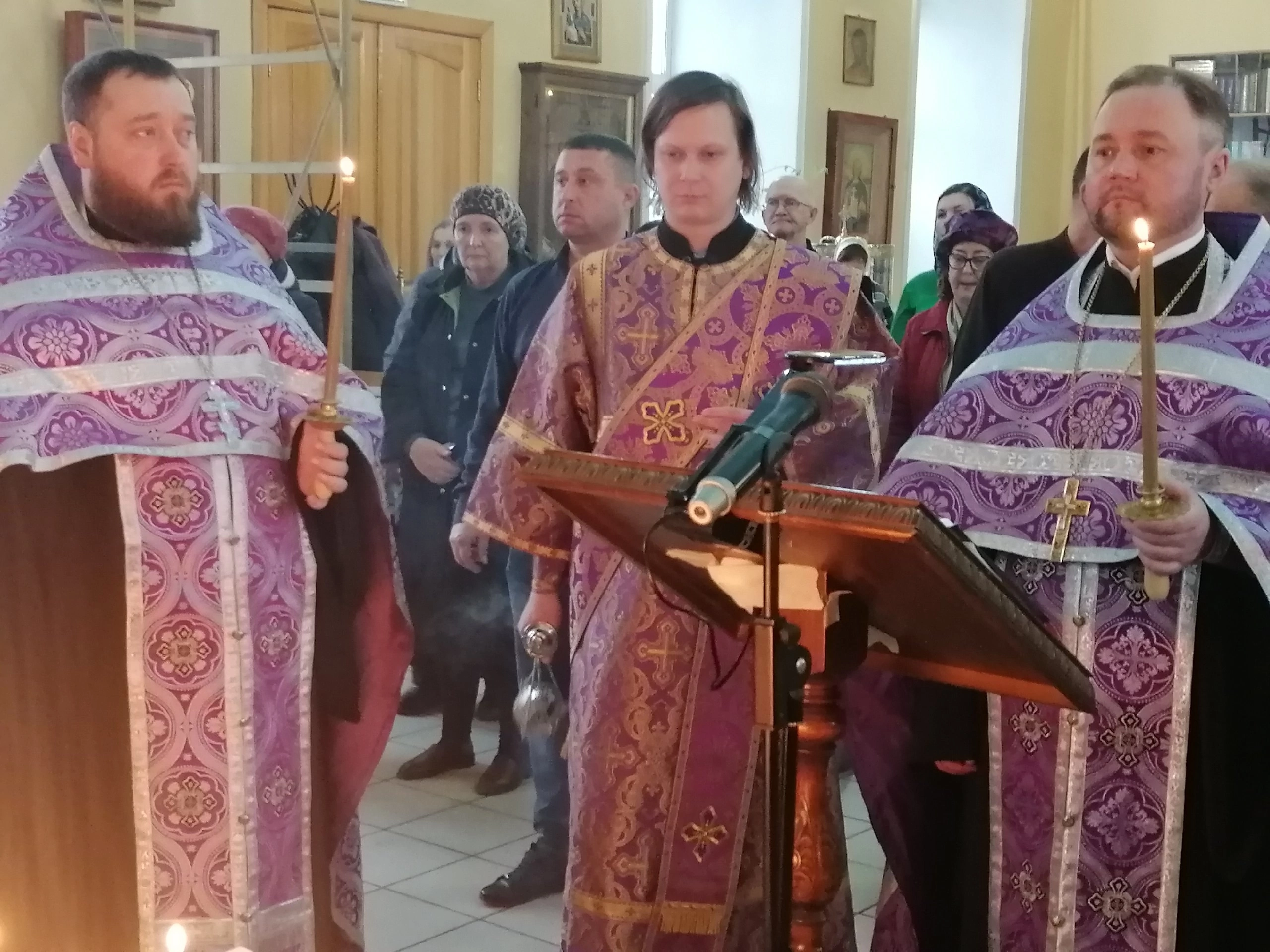 Вечернее богослужение в канун родительской субботы